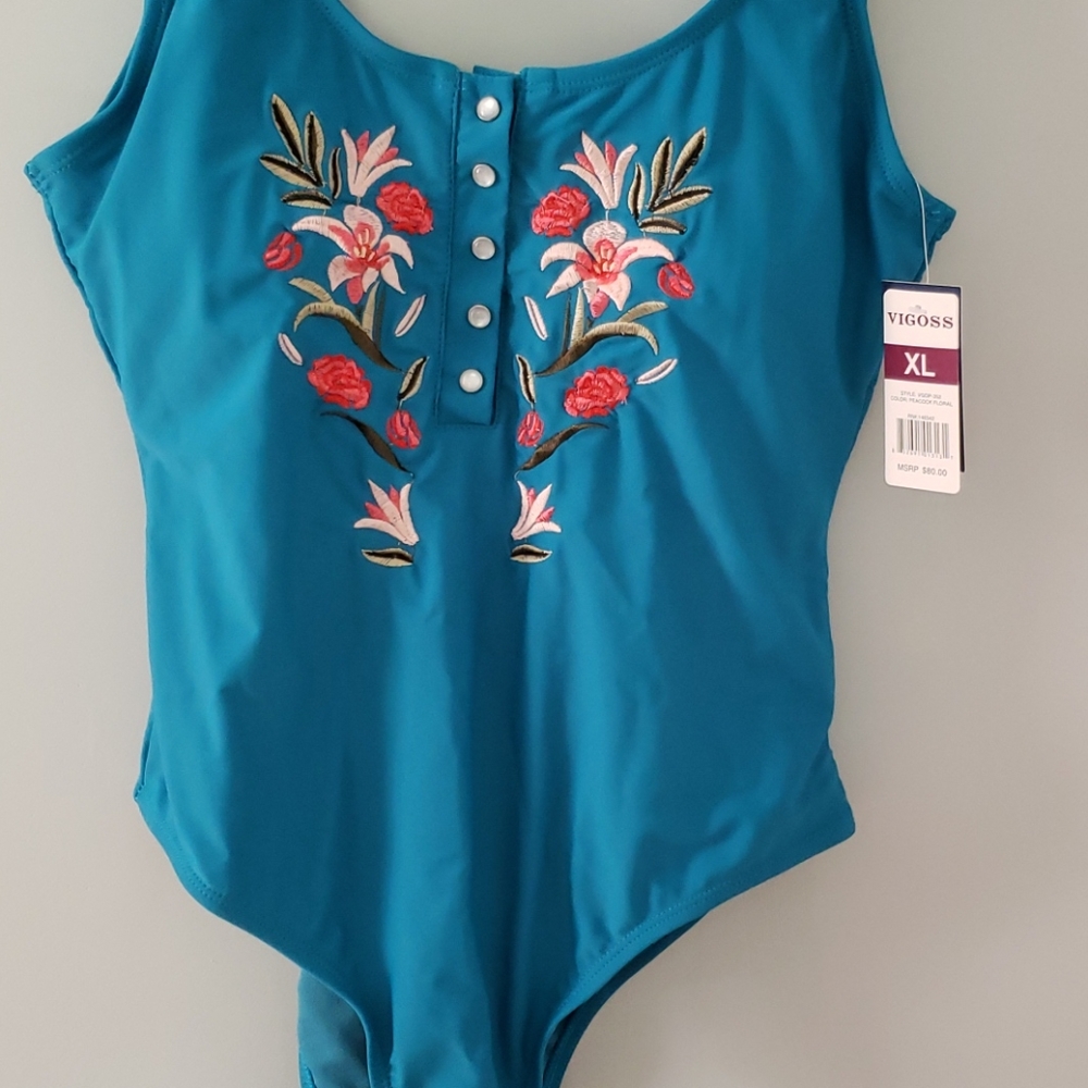 NWT Vigoss bathing suit xl